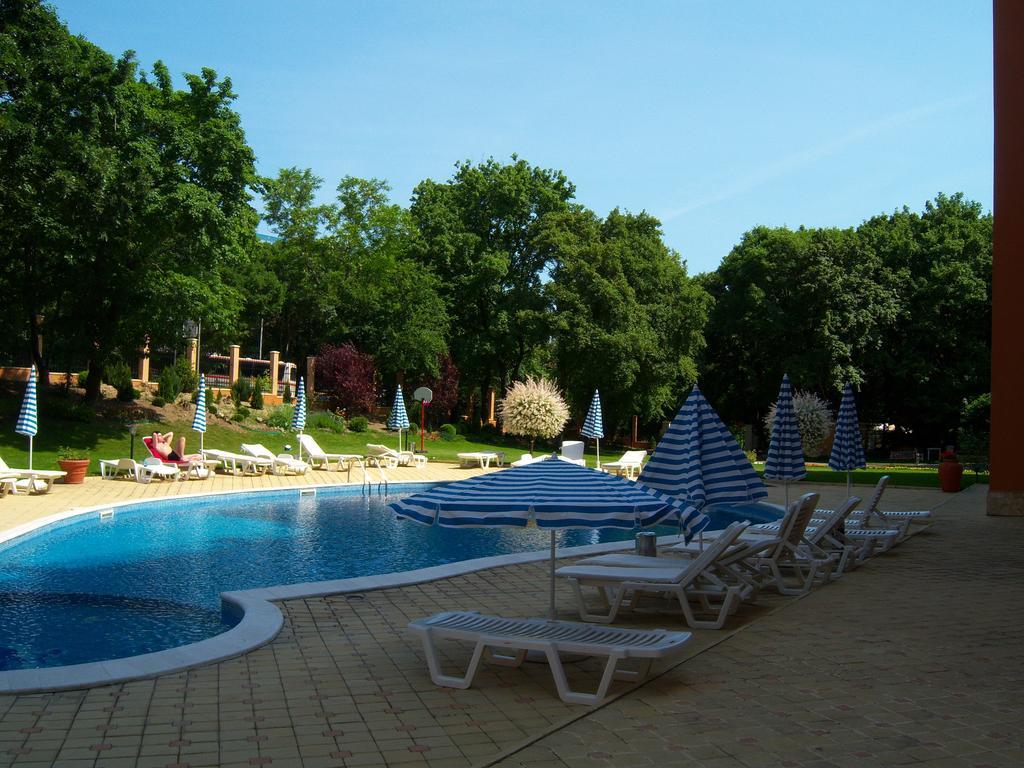 Luxury Sunrise Complex Apartment Golden Sands Bagian luar foto
