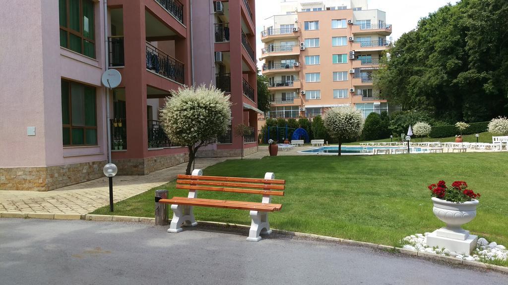Luxury Sunrise Complex Apartment Golden Sands Bagian luar foto
